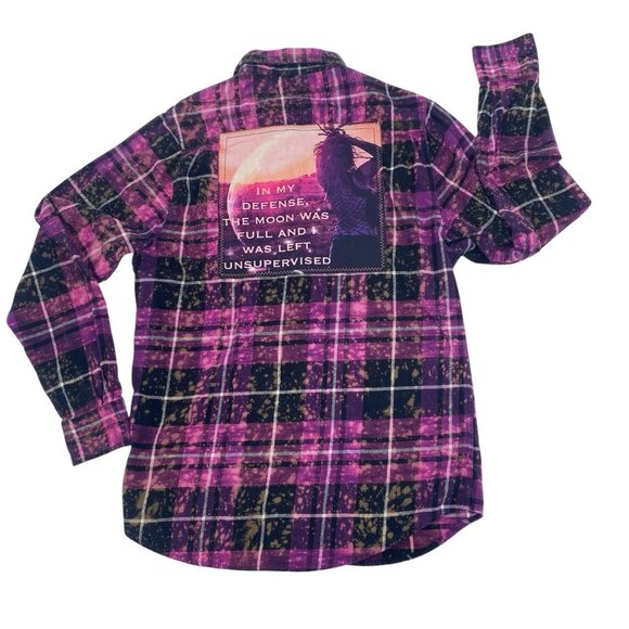Angry Minnow Plaid Flannel Purple Button Up Full Moon Graphic Size M - Picture 1 of 11